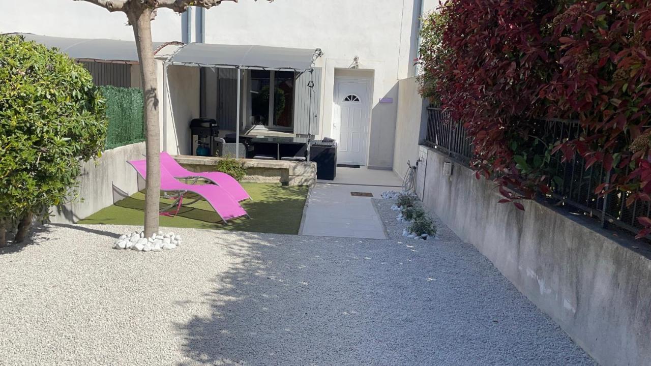 Maison Tendance Avec Jardin, Centre Village, Alpilles, Familles Eyragues