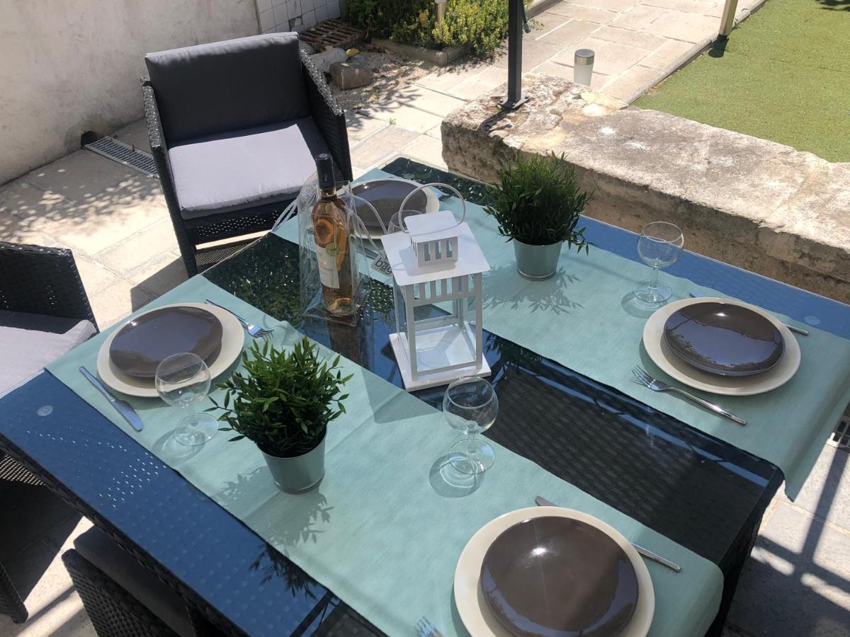 Maison Tendance Avec Jardin, Centre Village, Alpilles, Familles *