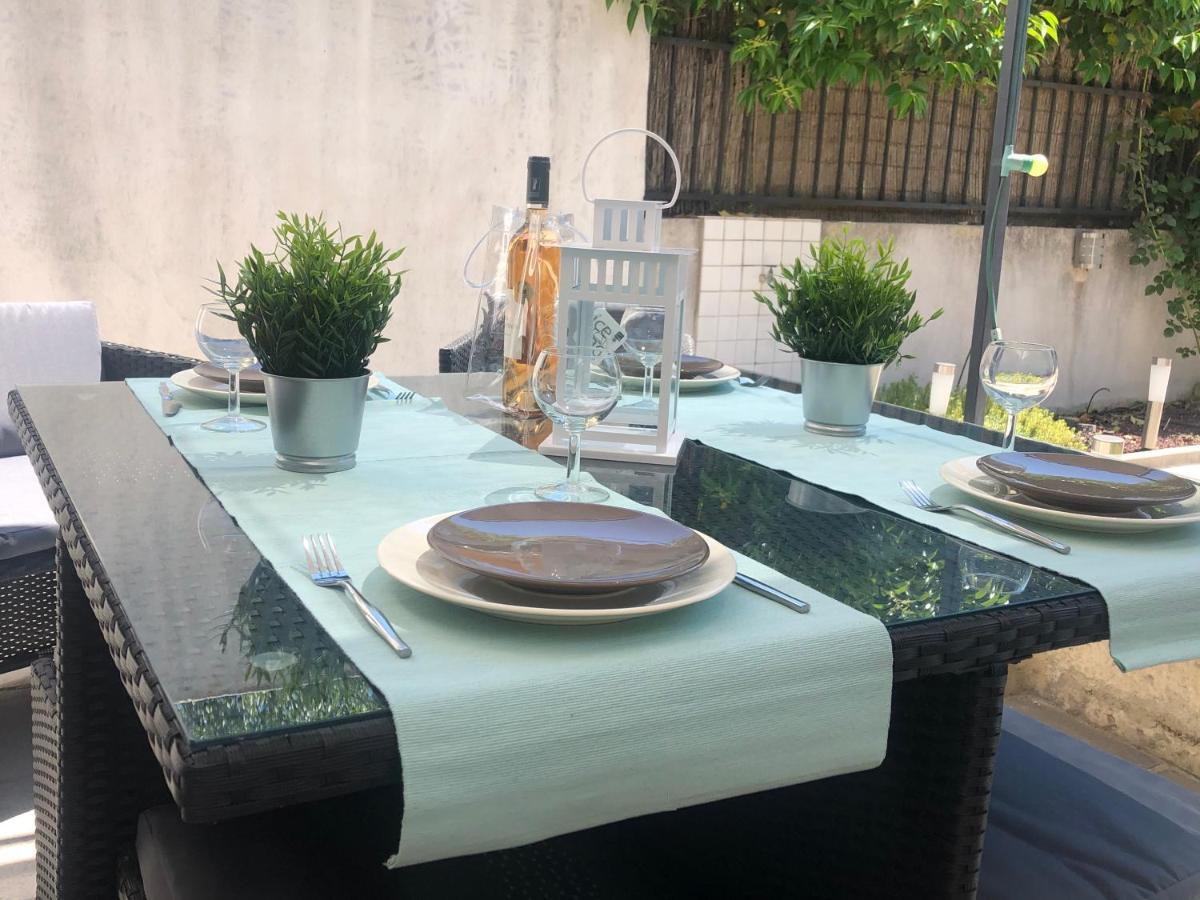 Maison Tendance Avec Jardin, Centre Village, Alpilles, Familles *